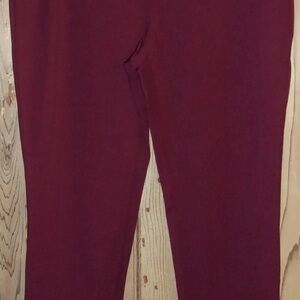 Chicos Cranberry spice Tailored Ponte leggings.